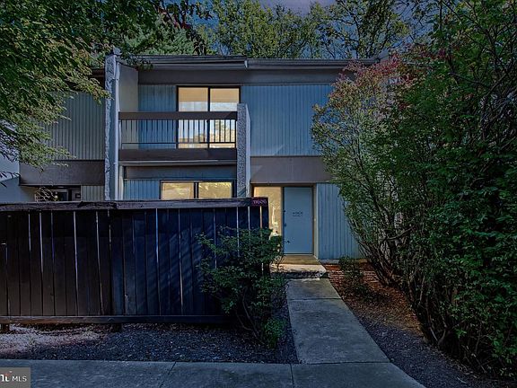 2nd image of 11606 Newbridge Ct