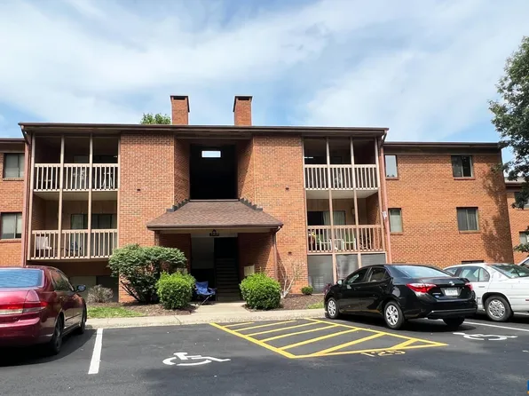 125 Turtle Creek Rd APT 12, Charlottesville, VA 22901