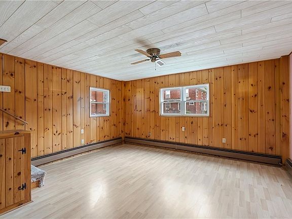 3rd image of 50 Greenwood St