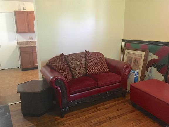 3rd image of 2148-2150 Geyer Ave
