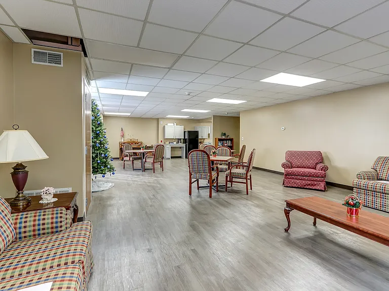 Bridge Street Commons — Photo 15