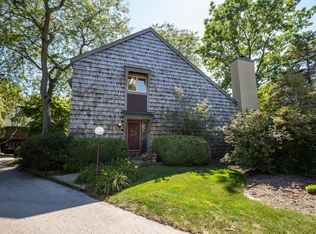 148 Lakefield Ct #148, Racine, WI 53402