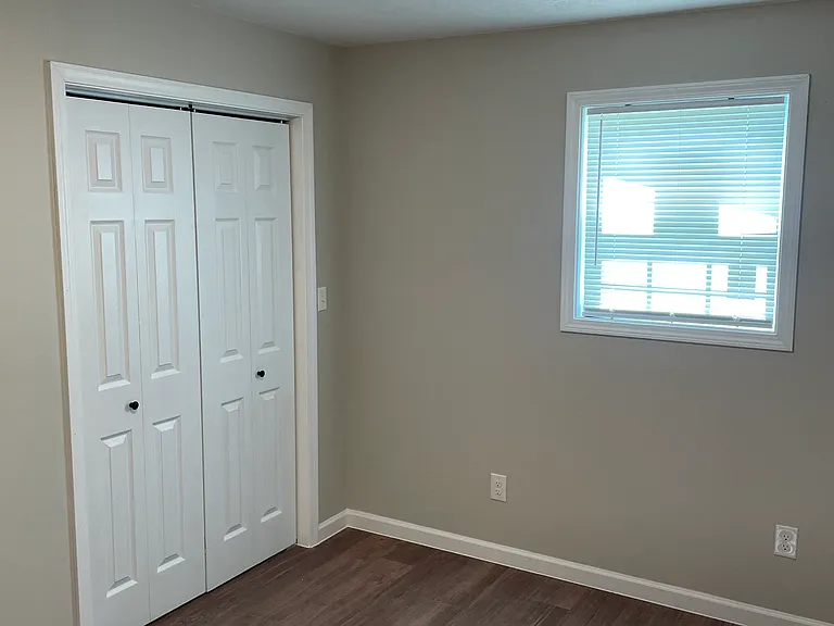 8915 B Dr — Photo 6