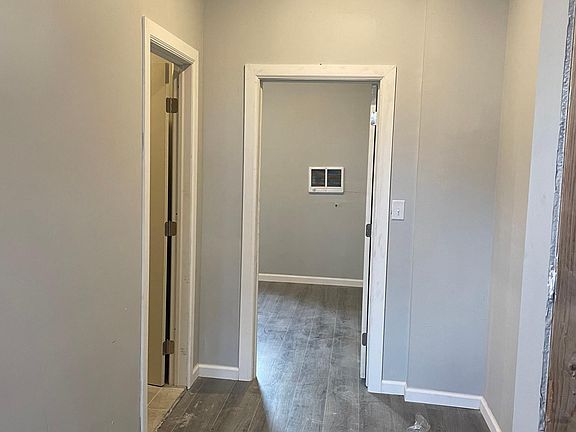 4th image of 3032 N 11th St #1