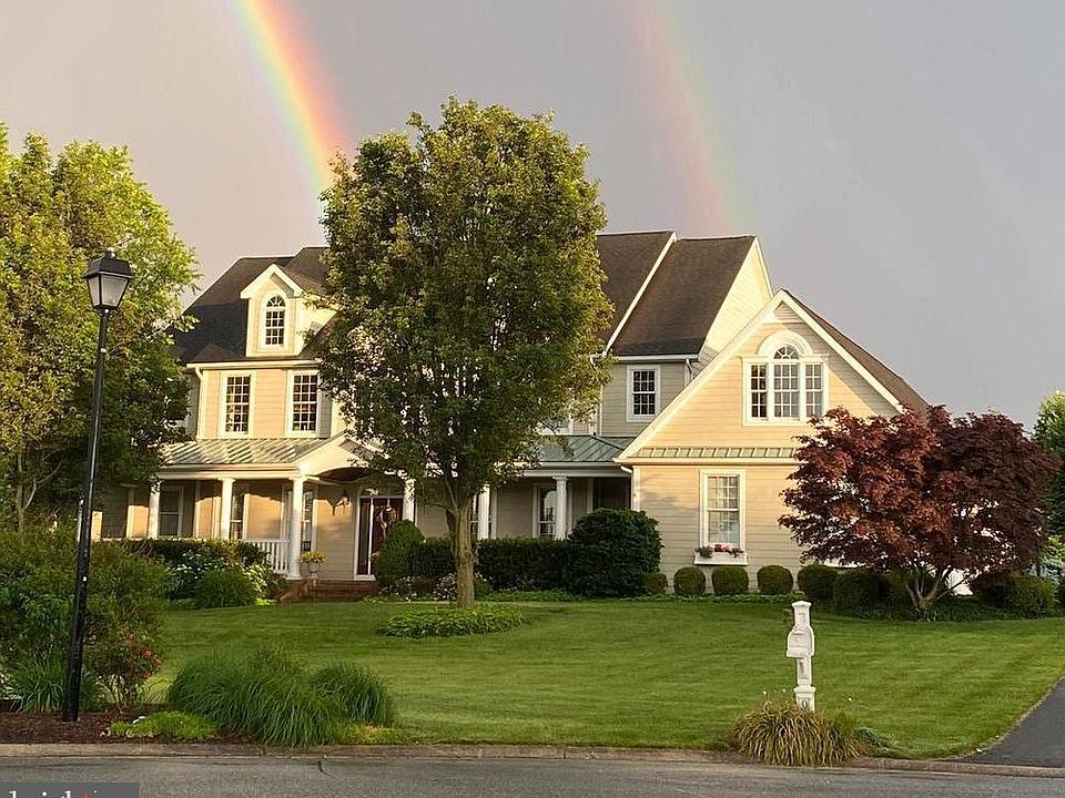 1st image of 9 Deer Ridge Ct