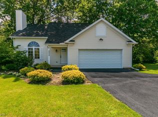 9828 Johnnycake Ridge Rd, Mentor, OH 44060