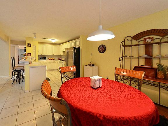 Seating in addition to Breakfast Bar