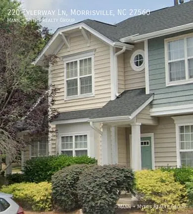 220 Tylerway Ln — Photo 1