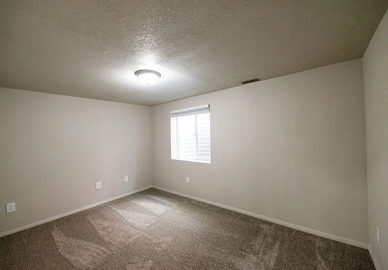 1179 E Blaine Ave #1 — Photo 15