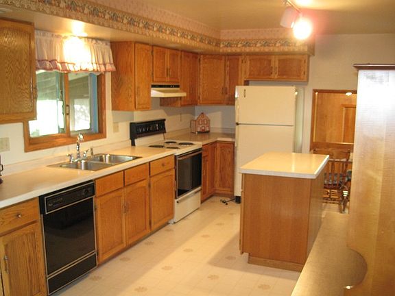 Another kitchen view