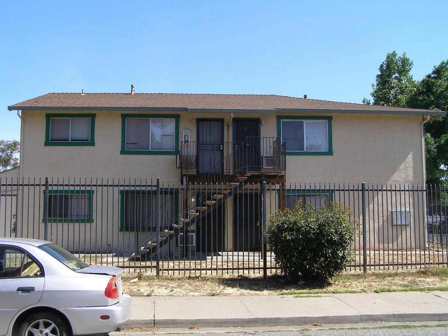 2 bed, 800 sqft, $1,695 — Photo 1