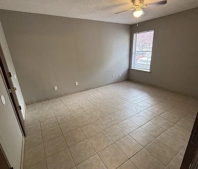 614 W Cleveland St #1 — Photo 6