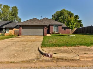 611 Silver Maple Ln, Noble, OK 73068