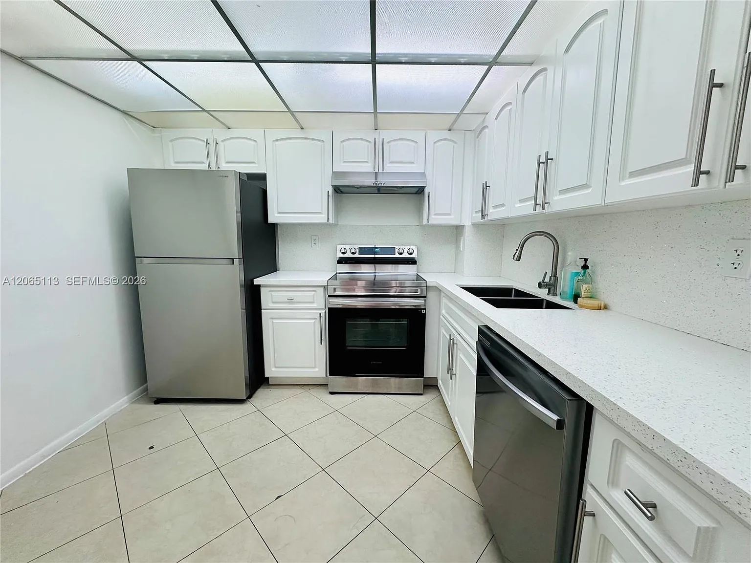 The Georgian Condo — Photo 2