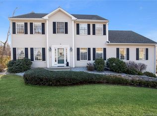 25 Cesca Ln, Durham, CT 06422