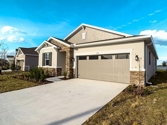 2nd image of 992 Griffon Ave