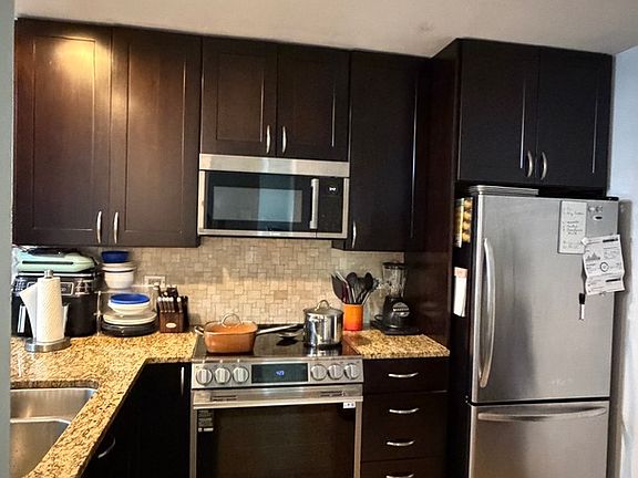 2nd image of 716 Prescott Dr APT 302