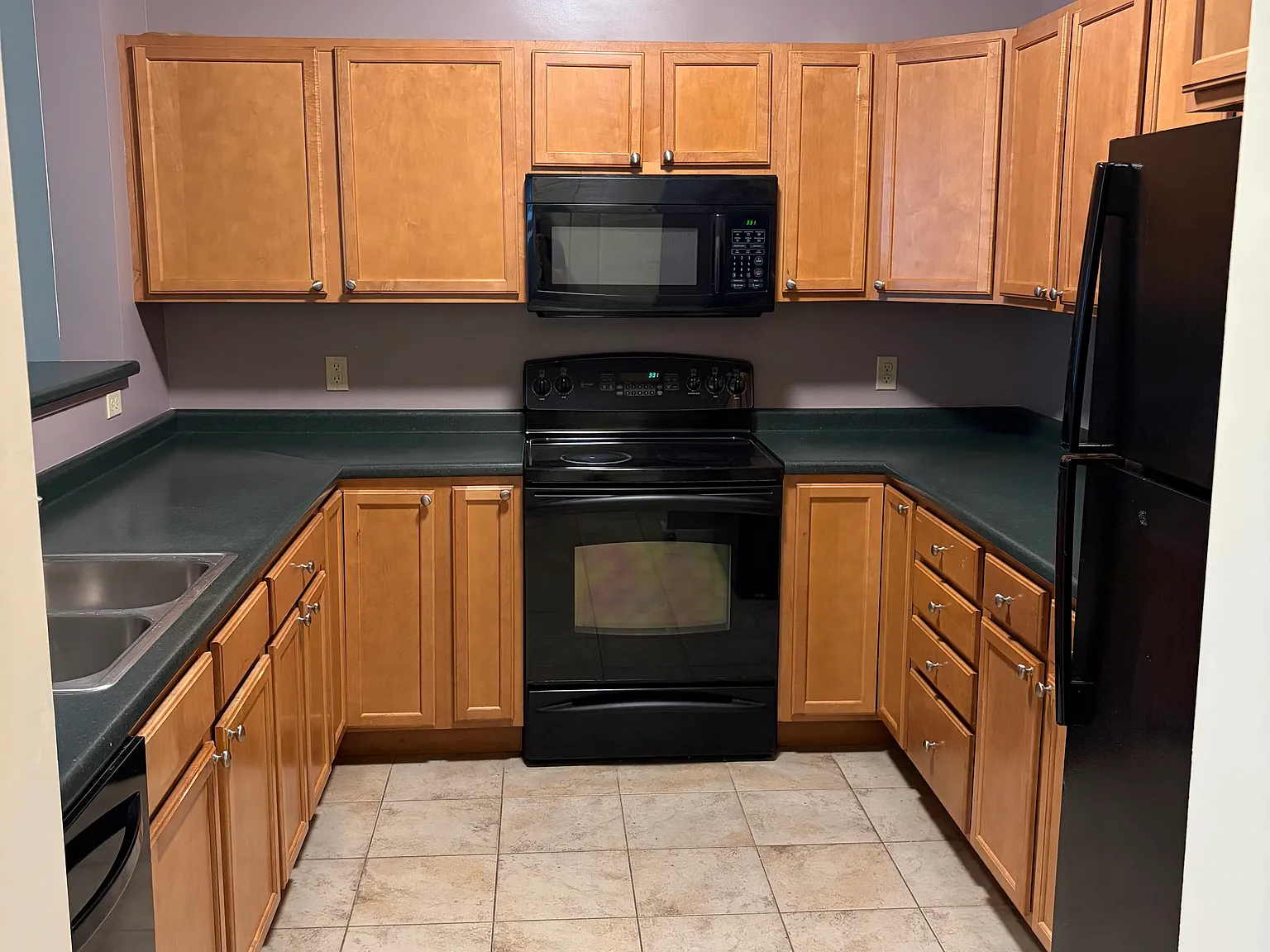 2 bed, 1070 sqft, $2,300 — Photo 3