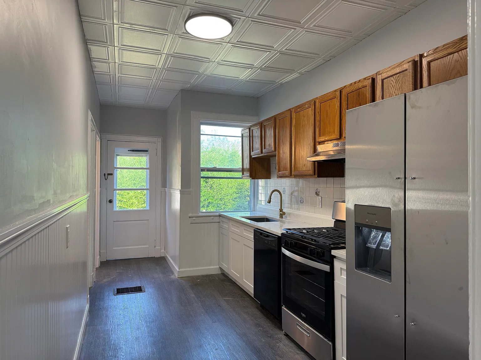 408 Willow St — Photo 1