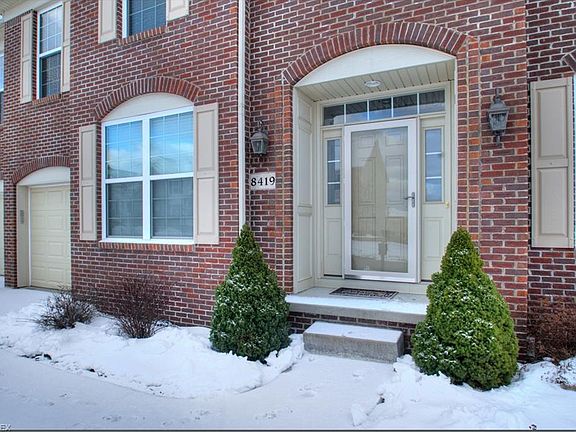 2nd image of 8419 Viola Way