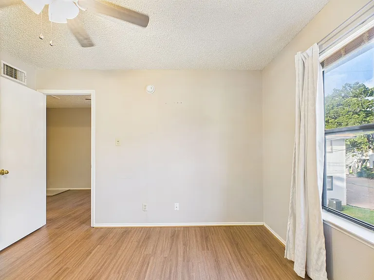 297 Billie Dr #2 — Photo 3