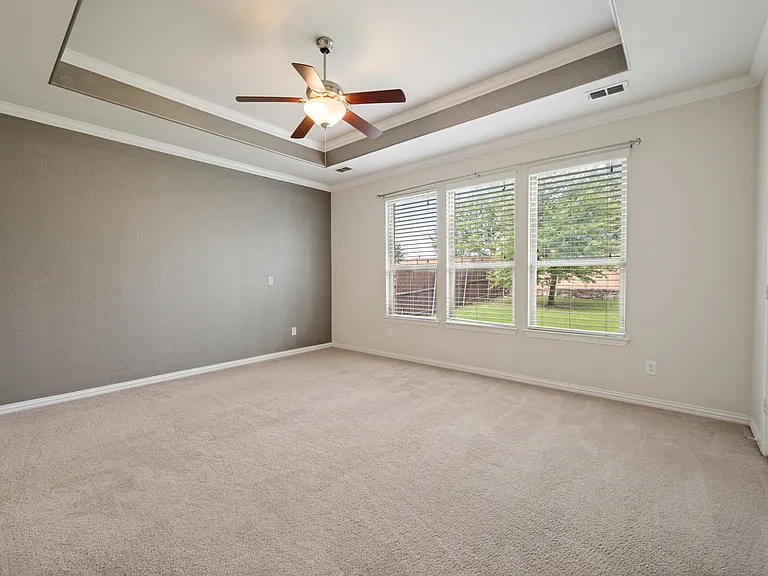 673 Revalen Ln — Photo 9