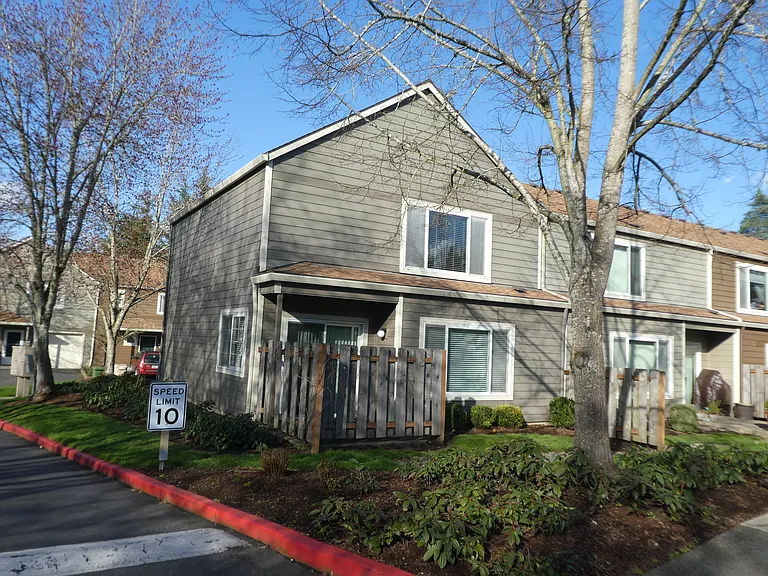 7123 SW Sagert St #1 — Photo 9