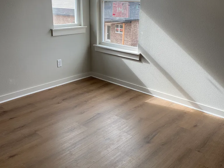 613 Cosmos St — Photo 7