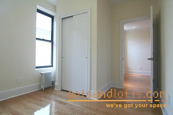 Rented by aptsandlofts.com | media 28