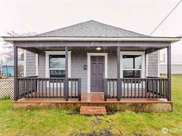 219 7th Street, Raymond, WA 98577