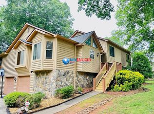 3946 Carriage Gate Dr, Duluth, GA 30096