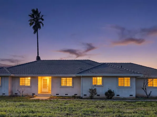 24257 N Pearl Rd, Acampo, CA 95220