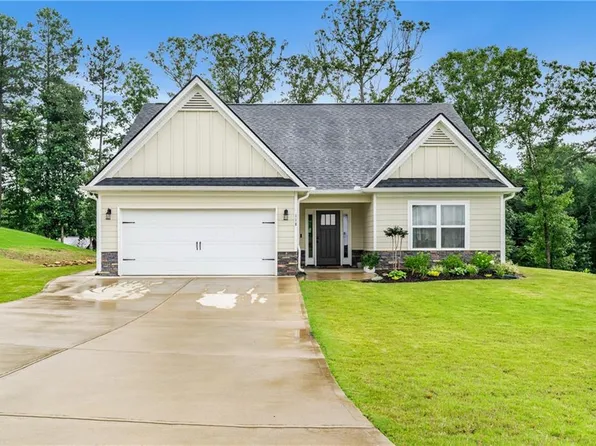 118 Whitley Xing, Rockmart, GA 30153