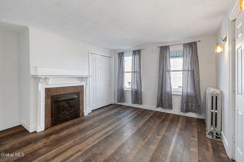 3rd image of 60 Bradford Street