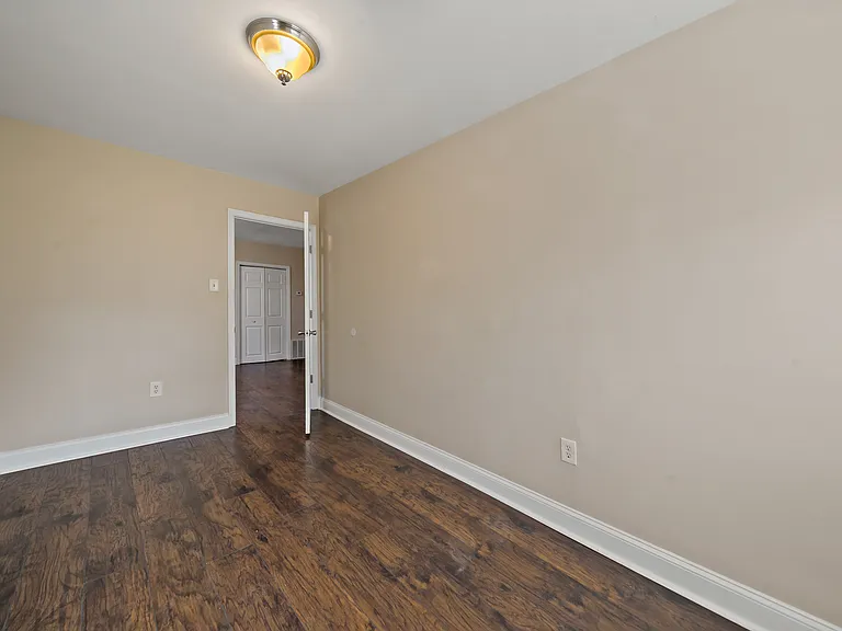 443 Fairmount Ave #C — Photo 15