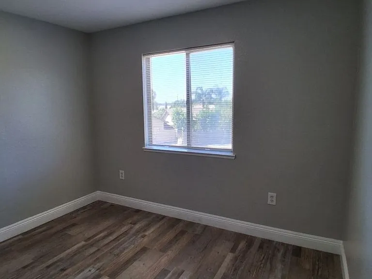 1452 S. College Ave — Photo 25