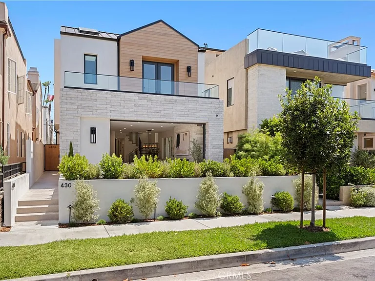 430 Fernleaf Ave — Photo 2