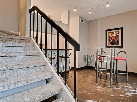 3rd image of 6220 Bentwood Trl APT 1008