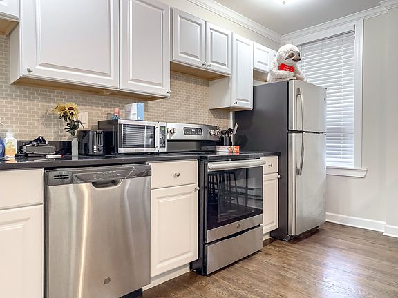 4th image of 3345 N Marshfield Ave APT 102
