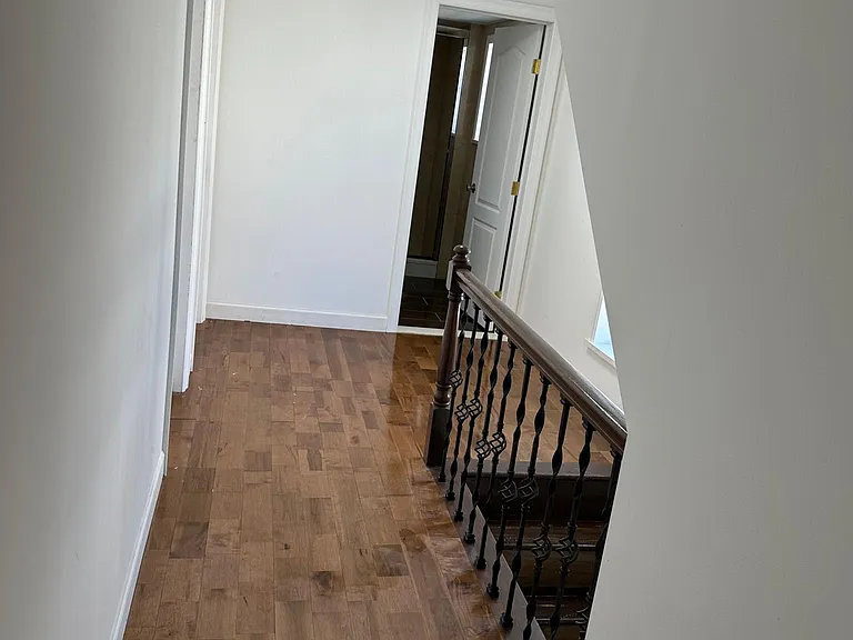 507 Jackson St — Photo 3