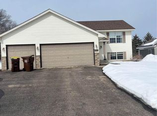 955 Ridge St, Jordan, MN 55352