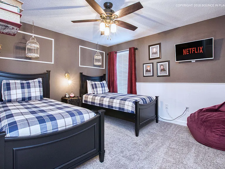 Kings Castle Cir — Photo 29