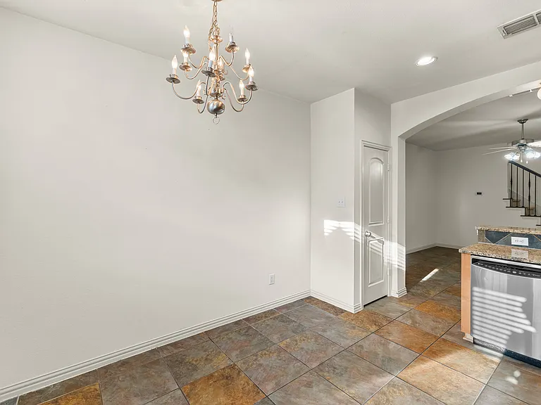 7904 Hannah St — Photo 27