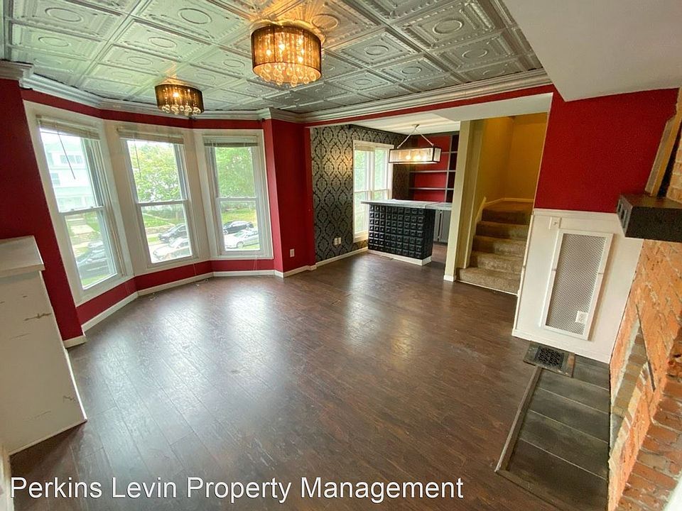 1st image of 3022 Dupont Ave S #2