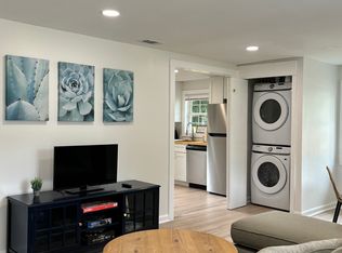 637 E 35th St, Savannah, GA 31401