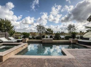 2803 Raven Ridge Dr, Pearland, TX 77584