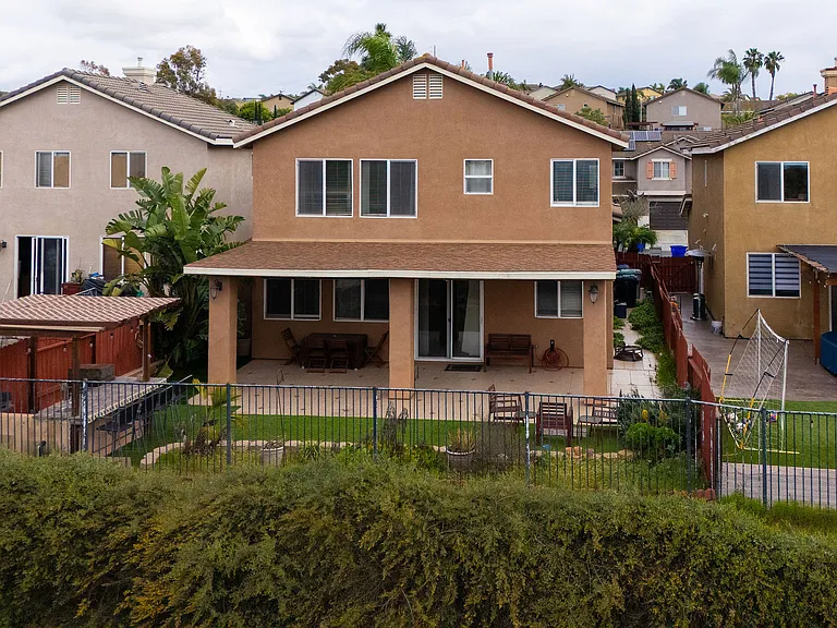 1522 Masterson Ln — Photo 2