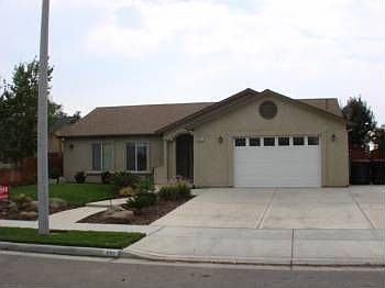 1st image of 961 Geneva Dr