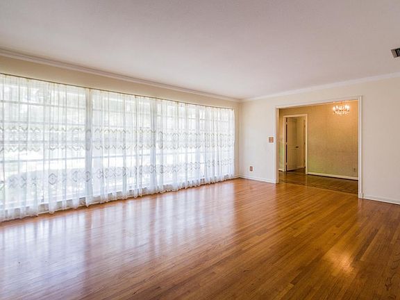 2nd image of 2180 Segovia Ave