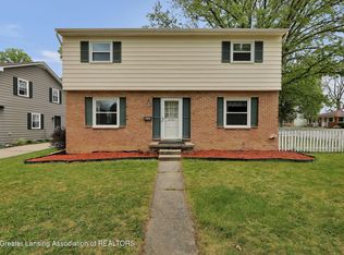 2525 Bedford Rd, Lansing, MI 48911